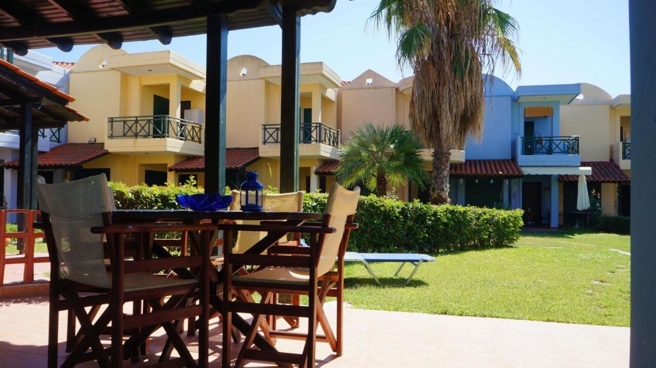 Eva'S Houses Nikiti מראה חיצוני תמונה