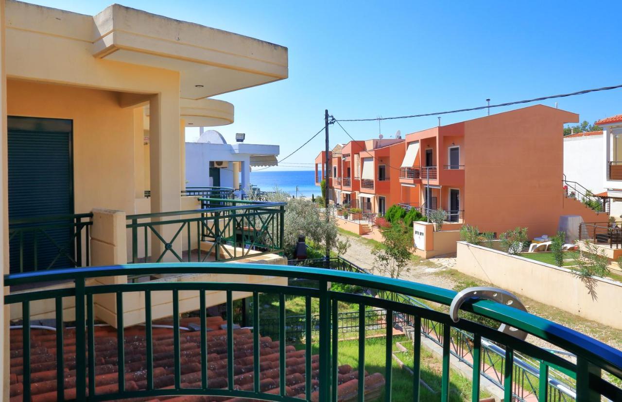 Eva'S Houses Nikiti מראה חיצוני תמונה